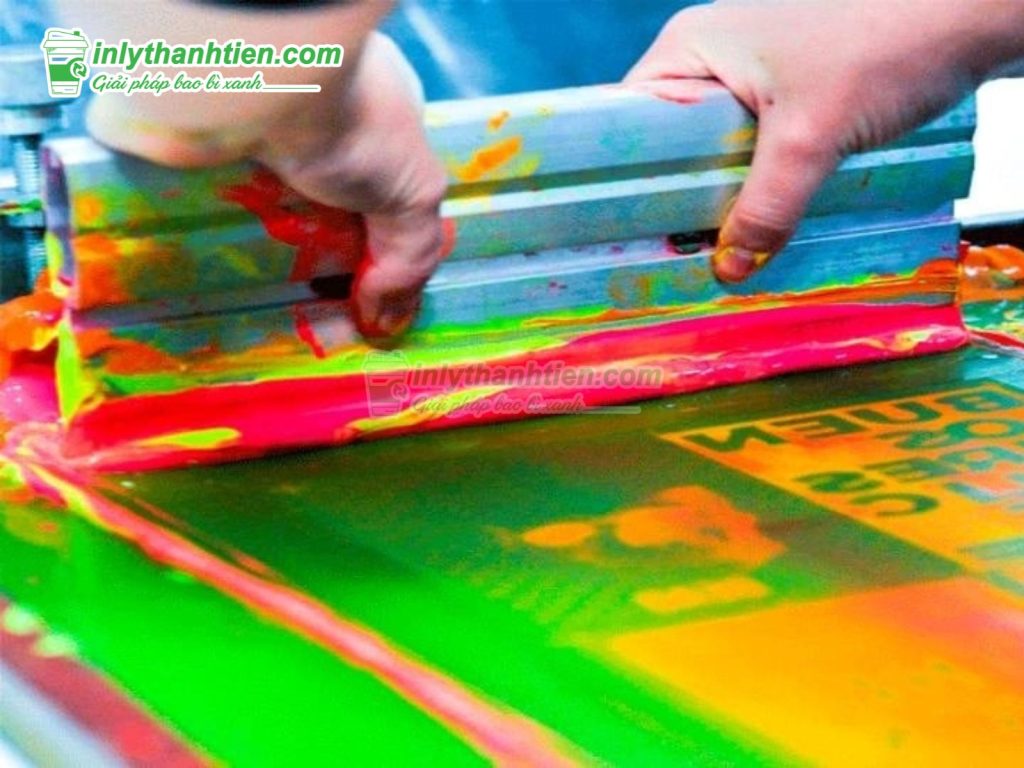 In lụa Phân Loại Theo Hình Dạng Khung In