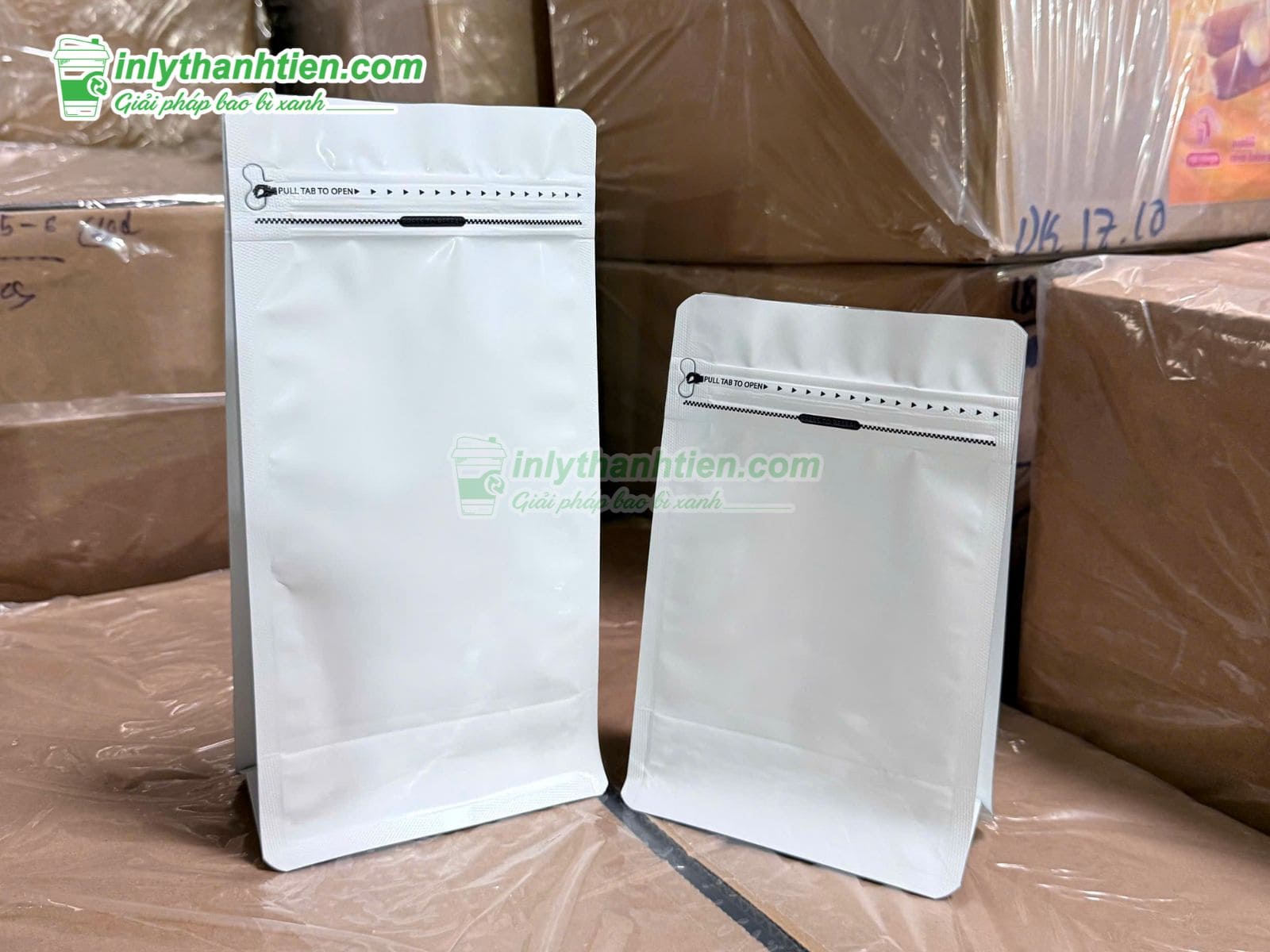 Túi zipper 8 cạnh màu trắng đựng cà phê